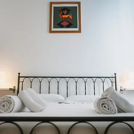 Rose Di Pietra Farm stay