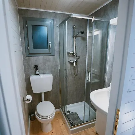 Rose Di Pietra Farma